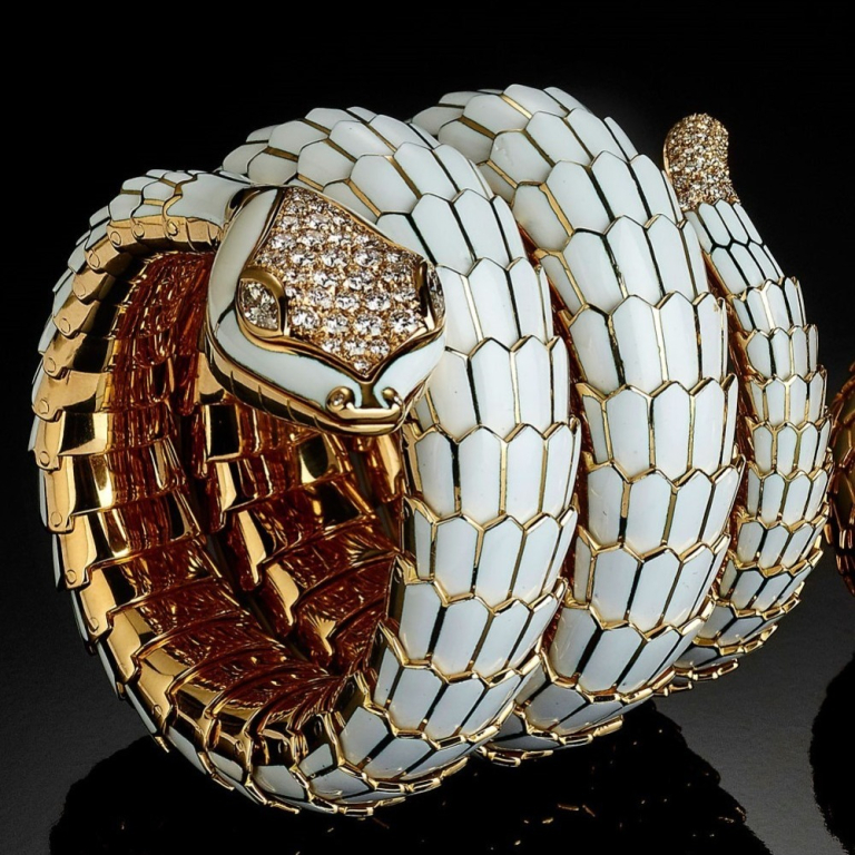 Snake, Bracciale-orologio con diamanti e smalti